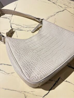 Croc-Embossed Shoulder Bag in Cream